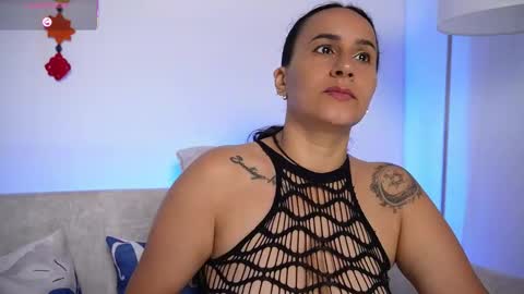 Snapshot of sara_charmy chatting on 03/02/26, 11:06 online show from 03/02/26, 11:06