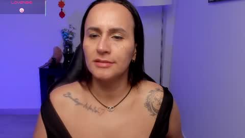 Snapshot of sara_charmy chatting on 06/09/26, 11:11 online show from 06/09/26, 11:11