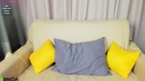 Sarah online show from 10/21/25, 01:06