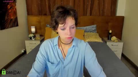 Sarah online show from 10/25/25, 01:02