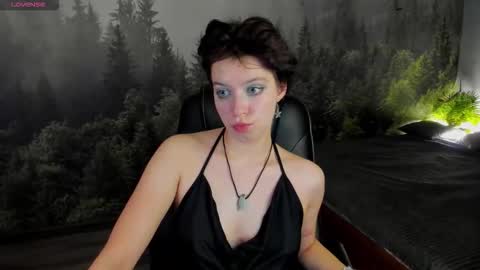 Sarah online show from 12/01/25, 01:10