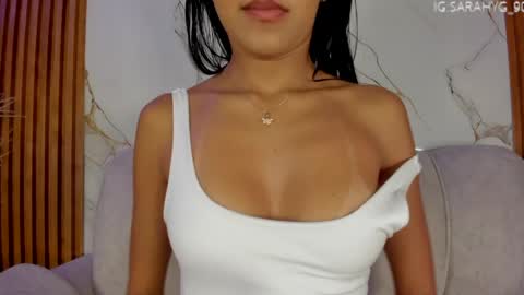 Snapshot of sara_gwen chatting on 05/28/26, 01:47 S A R A online show from 05/28/26, 01:47
