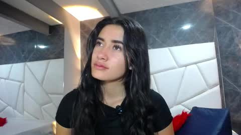 Snapshot of sara_hoffman_4 chatting on 05/16/26, 11:42 Sara online show from 05/16/26, 11:42