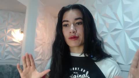 Snapshot of sara_hoffman_4 chatting on 05/23/26, 12:42 Sara online show from 05/23/26, 12:42