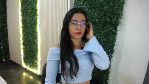 Snapshot of sara_hoffman_4 chatting on 06/14/26, 11:56 Sara online show from 06/14/26, 11:56