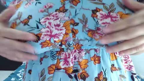 Snapshot of sara_hot46 chatting on 01/17/25, 10:22 Sara hot46 online show from 01/17/25, 10:22