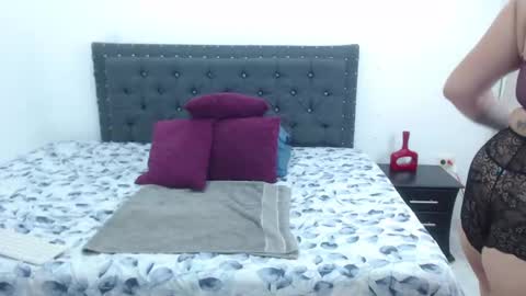 Snapshot of sara_hot46 chatting on 03/07/25, 10:13 Sara hot46 online show from 03/07/25, 10:13