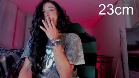 Snapshot of sara_hunter1 chatting on 10/10/25, 10:09 sara_hunter1 online show from 10/10/25, 10:09