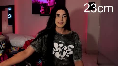 Snapshot of sara_hunter1 chatting on 11/05/25, 11:21 sara_hunter1 online show from 11/05/25, 11:21