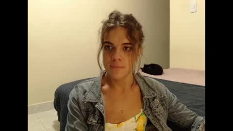 sara_johnson__ online show from 02/24/25, 02:19