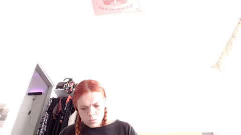 sara_johnson__ online show from 07/25/26, 06:49