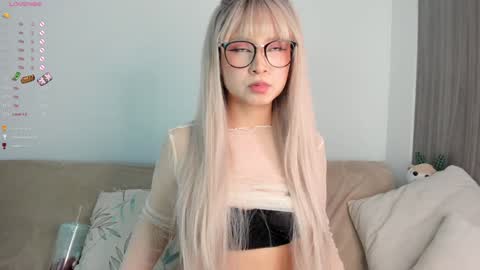 Sara  new account  give me thomb up  Follow me   help me reach 15k followers again   online show from 02/09/25, 03:11