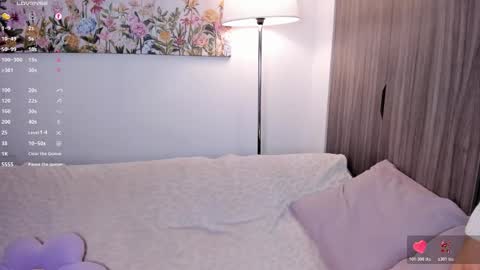 Sara  new account  give me thomb up  Follow me   help me reach 15k followers again   online show from 11/09/25, 10:30