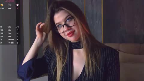 Sara online show from 10/06/25, 04:15