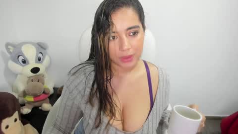 sarah  LIZCANO....... online show from 12/28/24, 10:58