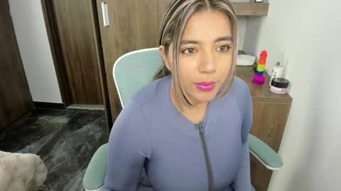 sarah  LIZCANO....... online show from 06/02/26, 10:39