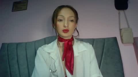 Sara London  Im independent model. online show from 10/08/25, 07:00