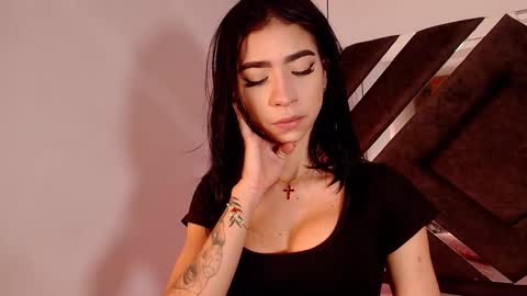 sara_lopee1 online show from 10/08/25, 11:52