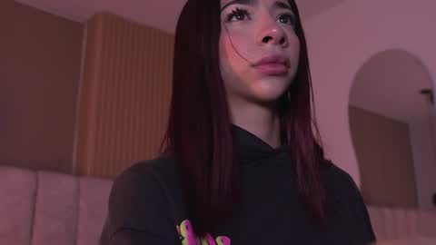 sara_lopee1 online show from 05/29/26, 11:52