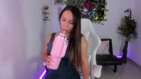 Sara online show from 12/11/24, 02:44
