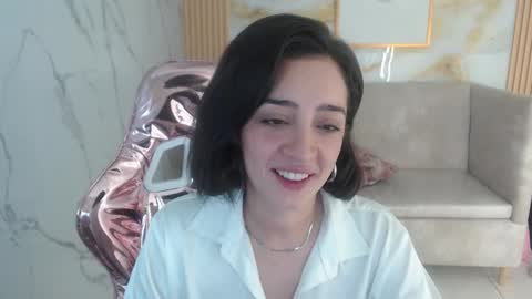 Sara  online show from 10/10/25, 01:48