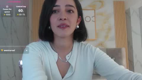 Sara  online show from 10/22/25, 01:55