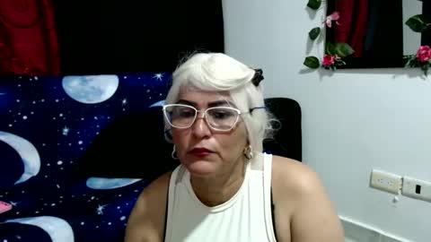 Sara love online show from 01/25/25, 04:34