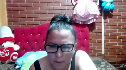 Sara love online show from 05/30/26, 07:49