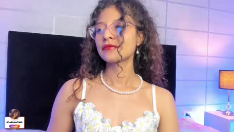 Sara  online show from 10/25/25, 05:04