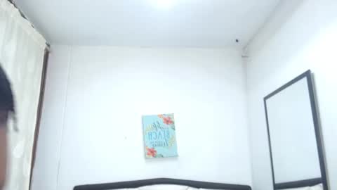 Snapshot of sara_marks chatting on 04/18/26, 11:36 S A R A online show from 04/18/26, 11:36