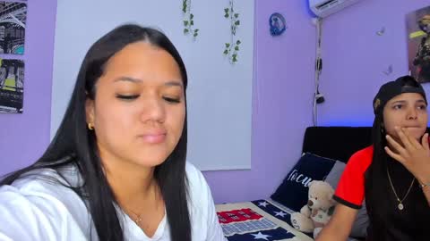 Snapshot of sara_mendez2_ chatting on 12/12/24, 11:14 Sara Mendez online show from 12/12/24, 11:14
