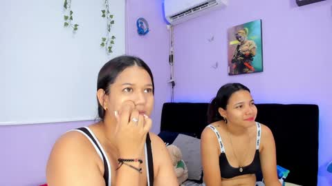 Snapshot of sara_mendez2_ chatting on 12/17/24, 11:16 Sara Mendez online show from 12/17/24, 11:16