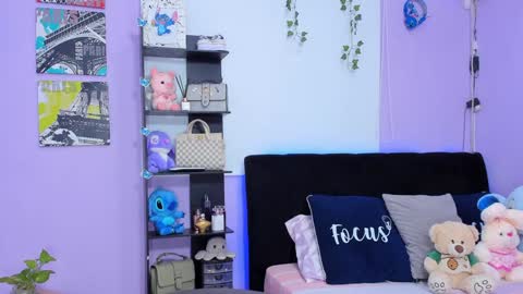 Snapshot of sara_mendez2_ chatting on 02/08/25, 12:38 Sara Mendez online show from 02/08/25, 12:38