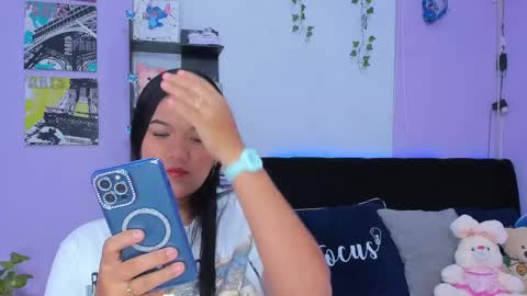 Snapshot of sara_mendez2_ chatting on 02/12/25, 12:05 Sara Mendez online show from 02/12/25, 12:05