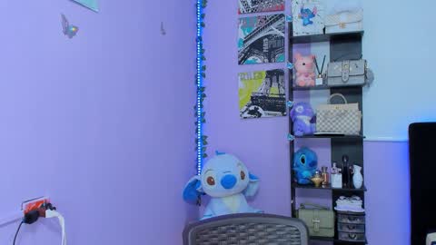 Snapshot of sara_mendez2_ chatting on 02/19/25, 12:46 Sara Mendez online show from 02/19/25, 12:46