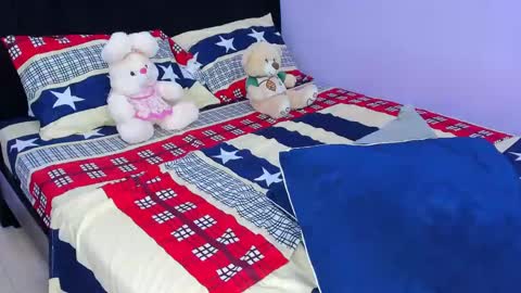 Snapshot of sara_mendez2_ chatting on 02/19/25, 03:50 Sara Mendez online show from 02/19/25, 03:50