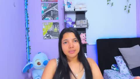 Snapshot of sara_mendez2_ chatting on 03/01/25, 11:04 Sara Mendez online show from 03/01/25, 11:04