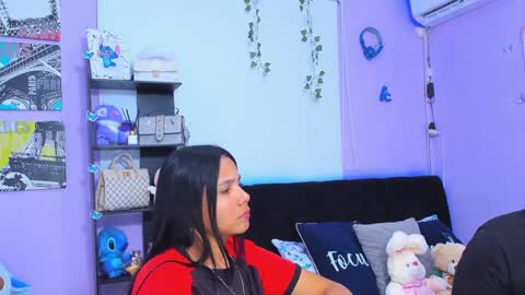 Snapshot of sara_mendez2_ chatting on 03/06/25, 05:54 Sara Mendez online show from 03/06/25, 05:54