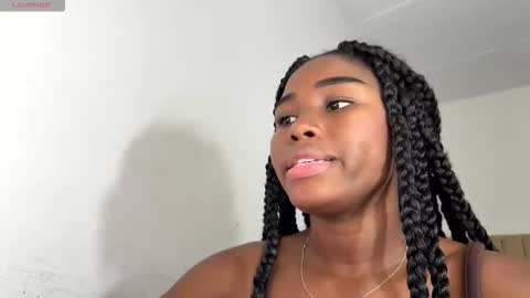 Sara online show from 11/23/25, 04:23