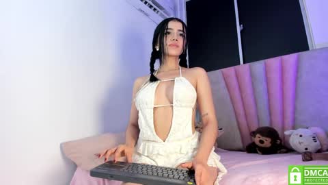 Sara  online show from 06/07/26, 02:05