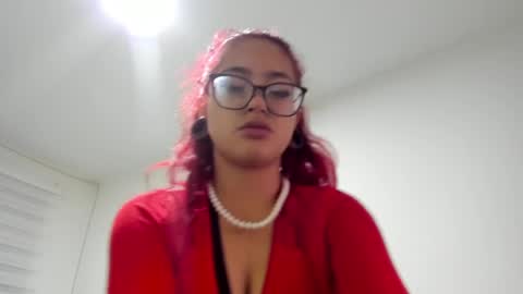 Snapshot of sara_red_x chatting on 04/02/26, 03:15 sara_red_x online show from 04/02/26, 03:15