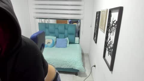 Snapshot of sara_red_x chatting on 04/06/26, 03:15 sara_red_x online show from 04/06/26, 03:15