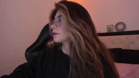 sara_roades online show from 12/13/25, 10:48