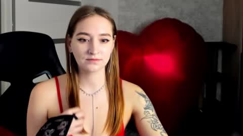 Snapshot of sara_rossse chatting on 02/14/26, 06:37 Sara online show from 02/14/26, 06:37