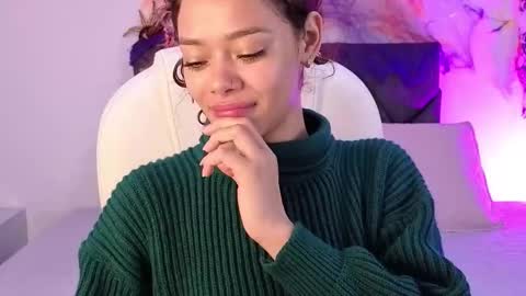 Snapshot of sara_sharma chatting on 10/29/25, 03:47 sara online show from 10/29/25, 03:47