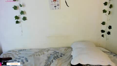 Snapshot of sara_sophiee chatting on 12/18/24, 04:09 sara sofia online show from 12/18/24, 04:09