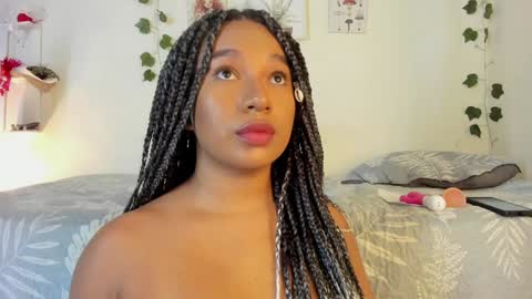 Snapshot of sara_sophiee chatting on 01/19/25, 12:39 sara sofia online show from 01/19/25, 12:39