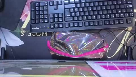 sara_valderrama_ online show from 06/05/26, 12:44