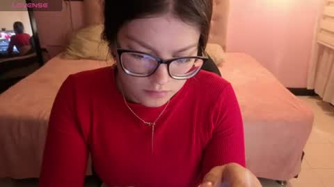 Snapshot of sara_valderrama_ chatting on 07/04/26, 12:55 sara_valderrama_ online show from 07/04/26, 12:55