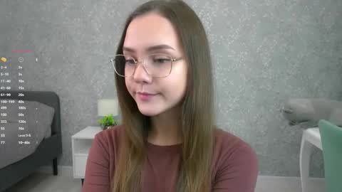 Snapshot of sara_whooops chatting on 11/20/25, 07:02 Im Sara online show from 11/20/25, 07:02